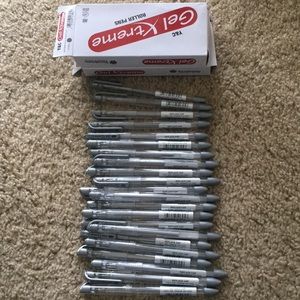 22 Silver gel roller pens Yasutomo 0.7mm